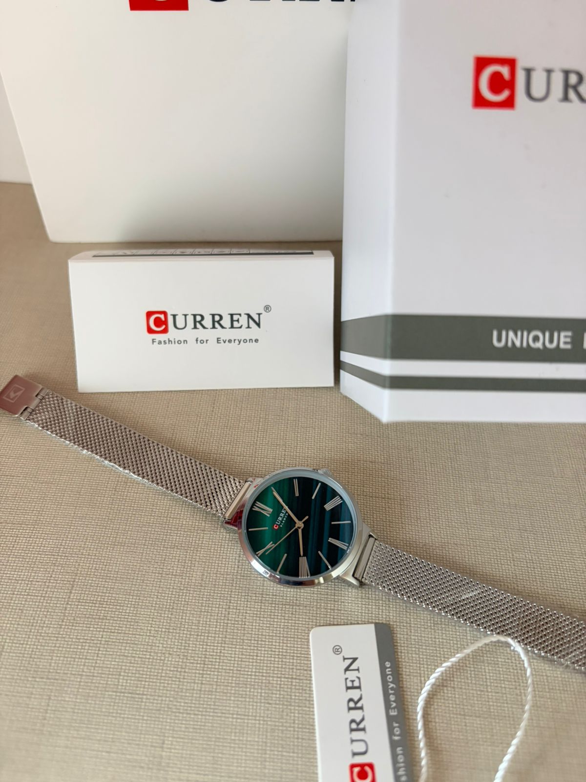 Curren Women's Watch – White Dial Rose Gold Bracelet - Timavie
