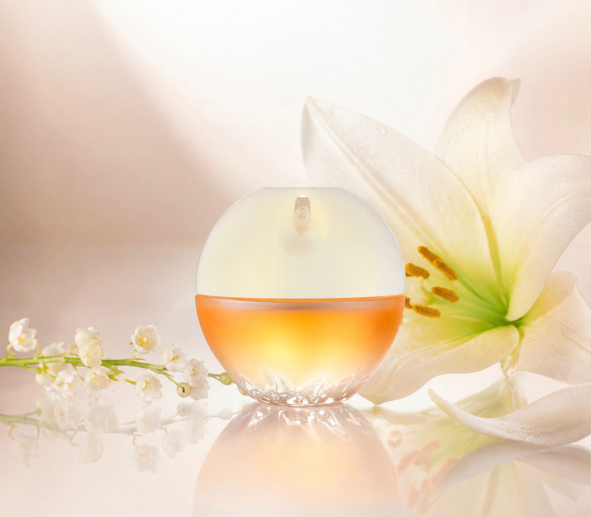 Avon Incandessence Eau de Parfum 50ml — Floral White Lily & Vanilla Fragrance for Women - Timavie